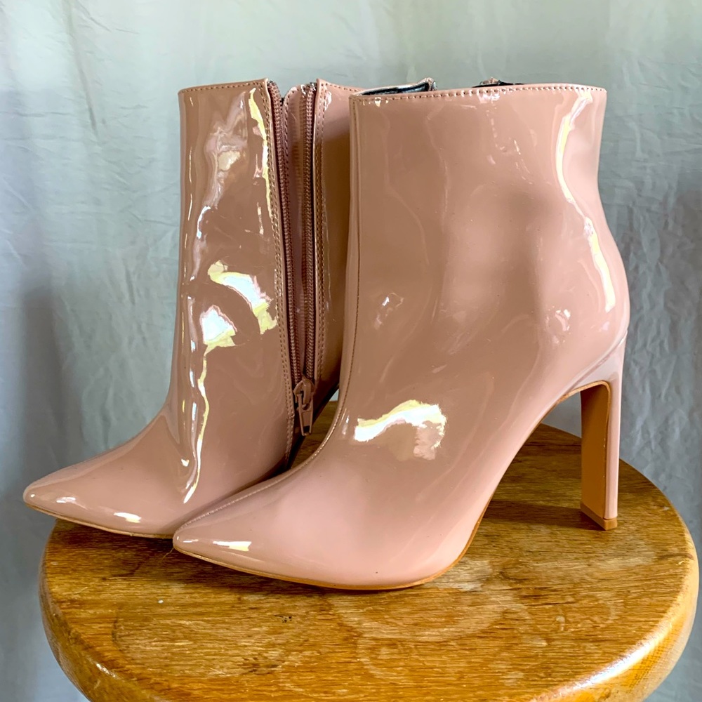 So Me EUC Rose Pink ankle boots